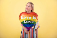 Folienballon Herz regenbogenfarben Love is Love 45cm